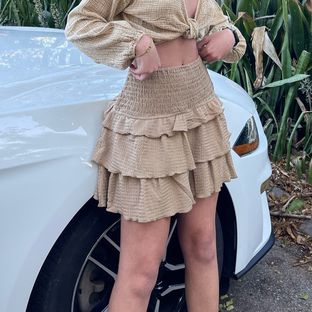 Ruffle skirt